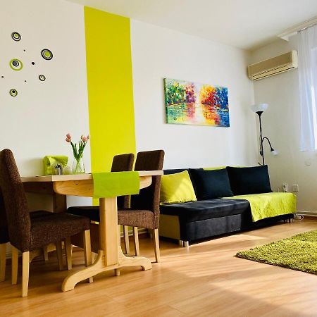 Kalvaria Apartman Segedin Dış mekan fotoğraf